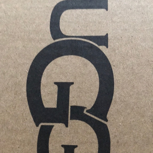 Meet your Posher, Aaliyah - Picture 1 of 1